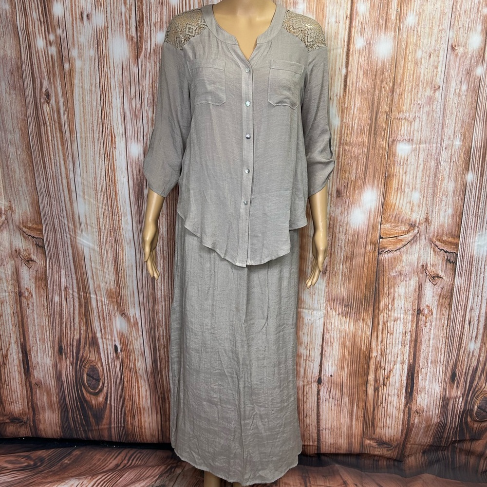 I.N. Studio Lace Trimmed Top and Skirt Set